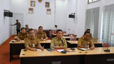 400x255_20250722_170524_bupati_humbahas_rakor_pengembangan_dpp_danau_toba_bersama_ketua_den_luhut_binsar_panjaitan