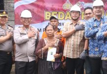 Jelang Hari Bhayangkara Ke-80, Kapolres Simalungun Gelar Bedah Rumah: Nenek 76 Tahun Sambut Harapan Baru
